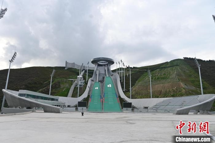 “雪如意”近景?！〉杂鸺?攝