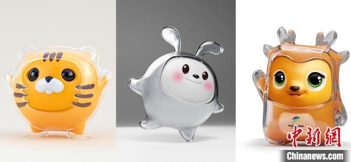 設(shè)計團(tuán)隊曾嘗試在冰殼之下更換成老虎、兔子或麋鹿等形象。(資料圖) 劉平云供圖