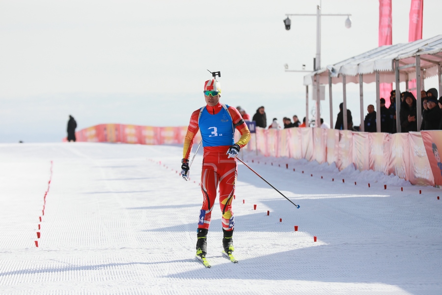 1708668351214599.jpg 內(nèi)蒙古選手宋辰?jīng)_線.JPG