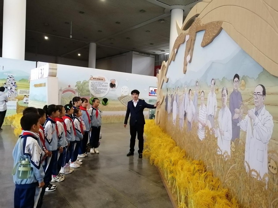 1713523047181895.png 1.png