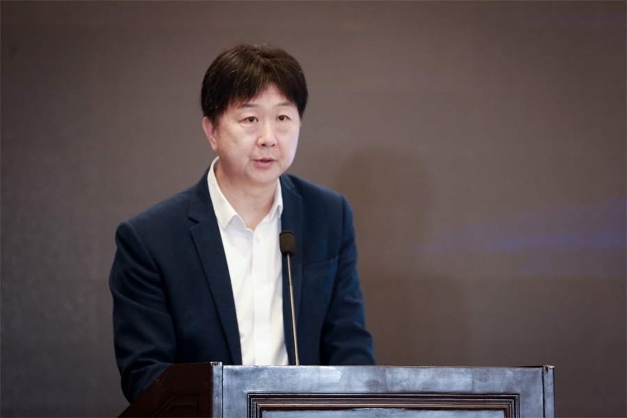 中國(guó)民主法制出版社黨委書記、社長(zhǎng)、總編輯 劉海濤