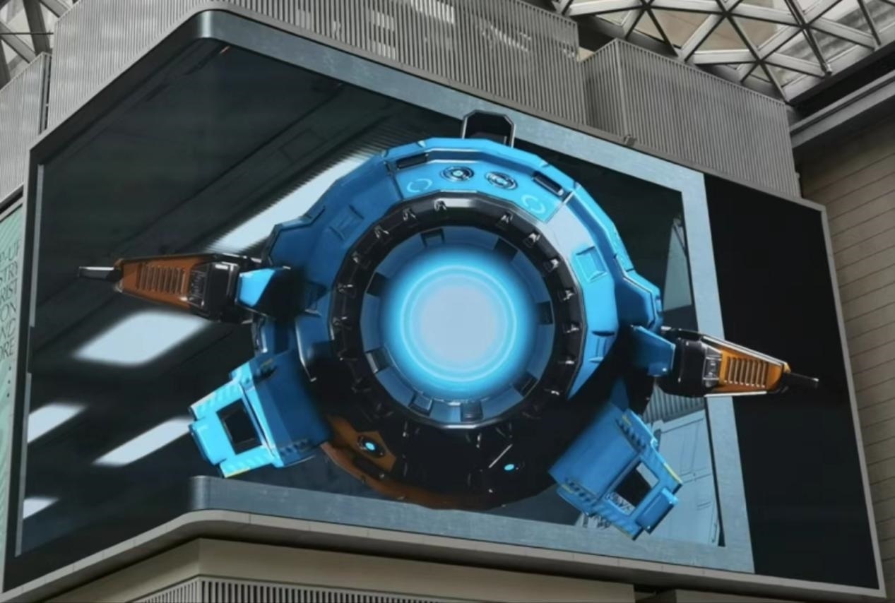 外灘中央內(nèi)庭的裸眼3D大屏。人民網(wǎng) 黃津曉虎攝