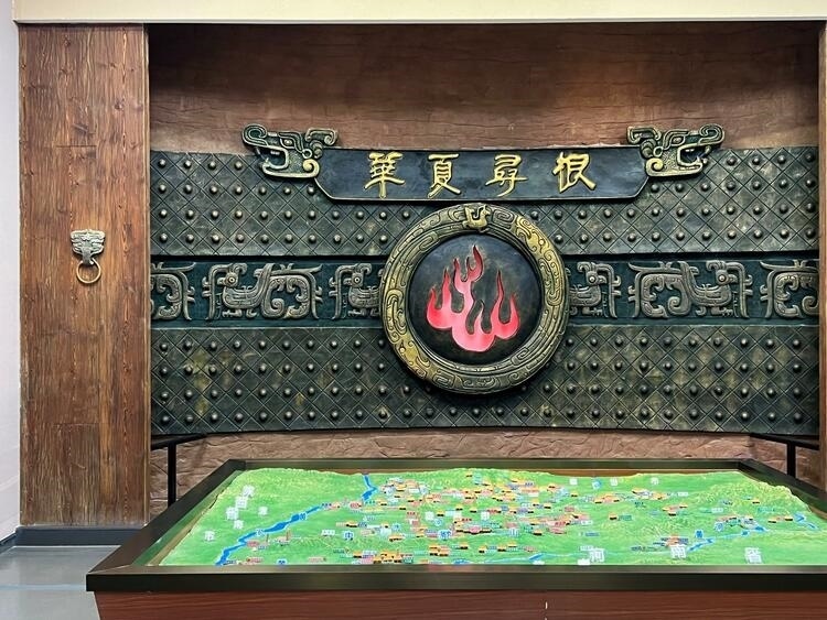 鑒往知來，跟著總書記學(xué)歷史丨走進(jìn)一座博物館，尋根五千年中華文明