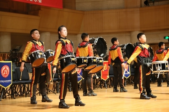 “樂(lè)動(dòng)金帆 ‘藝’起交響”為主題的專場(chǎng)音樂(lè)會(huì)現(xiàn)場(chǎng)。主辦方供圖