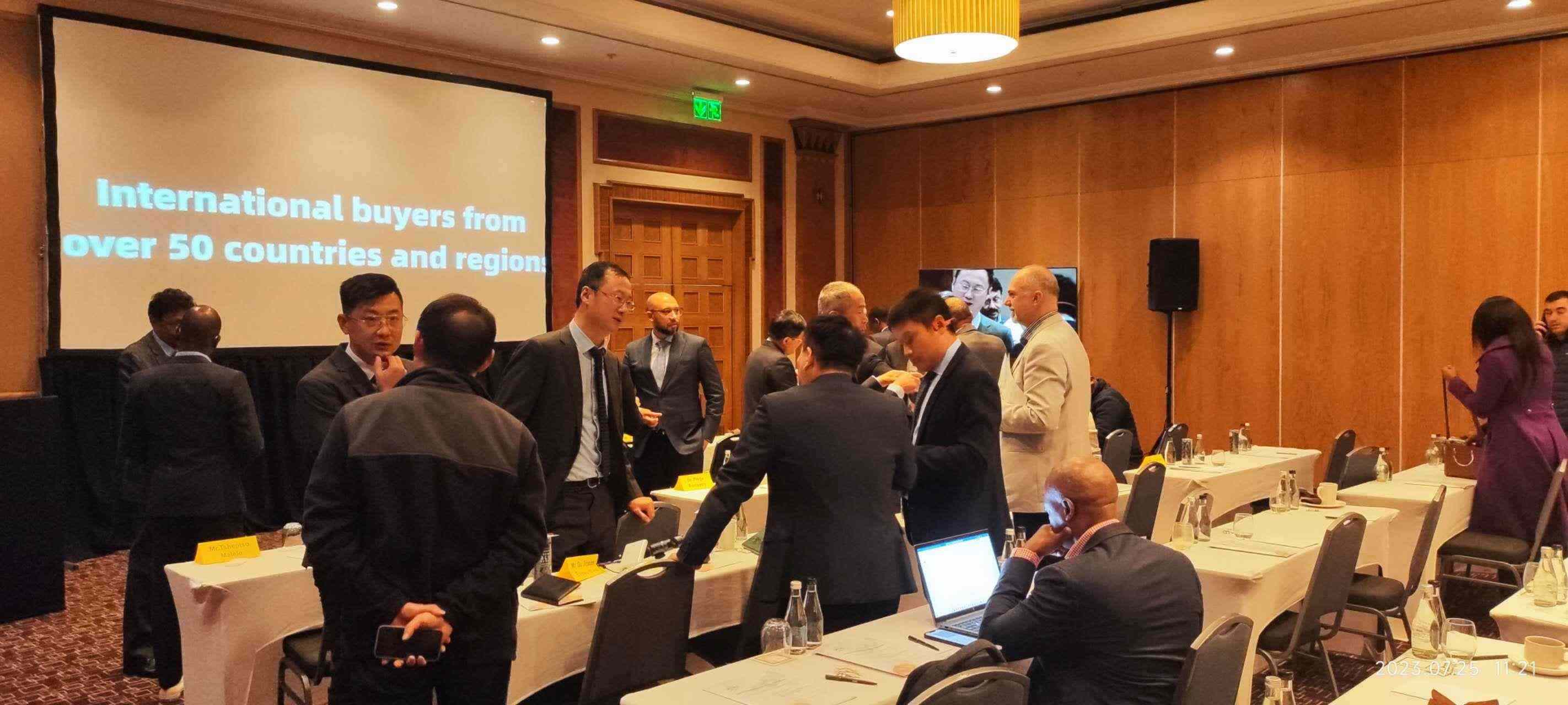 中南企業(yè)現(xiàn)場交流。圖片來源：貿(mào)促會