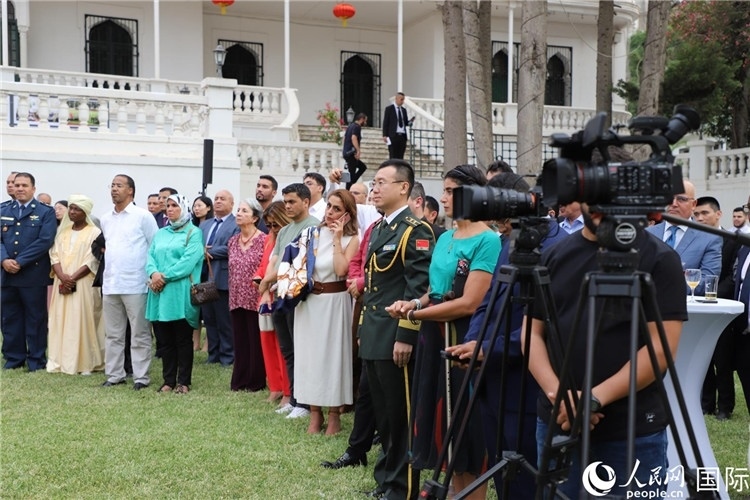 圖為招待會(huì)現(xiàn)場(chǎng)。人民網(wǎng)記者 王傳寶攝