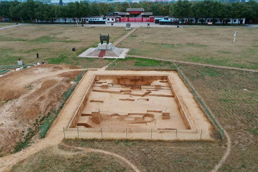 2022年河南安陽(yáng)市殷墟商王陵區(qū)第三地點(diǎn)發(fā)掘現(xiàn)場(chǎng)（資料照片）。新華社發(fā)