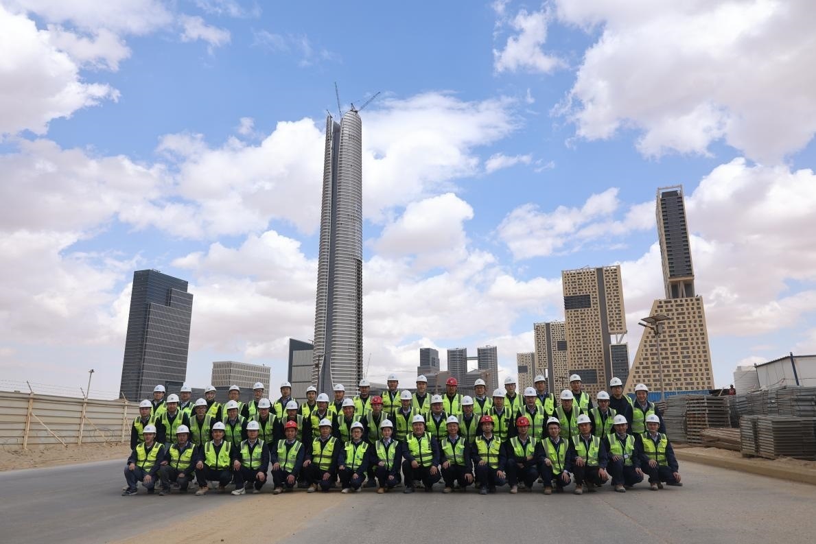 埃及新首都CBD標(biāo)志塔項(xiàng)目青年工程師團(tuán)隊(duì)。 受訪者供圖