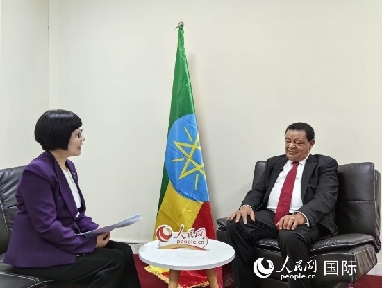 穆拉圖·特肖梅接受人民網(wǎng)記者唐維紅采訪。人民網(wǎng)記者 陳星星攝