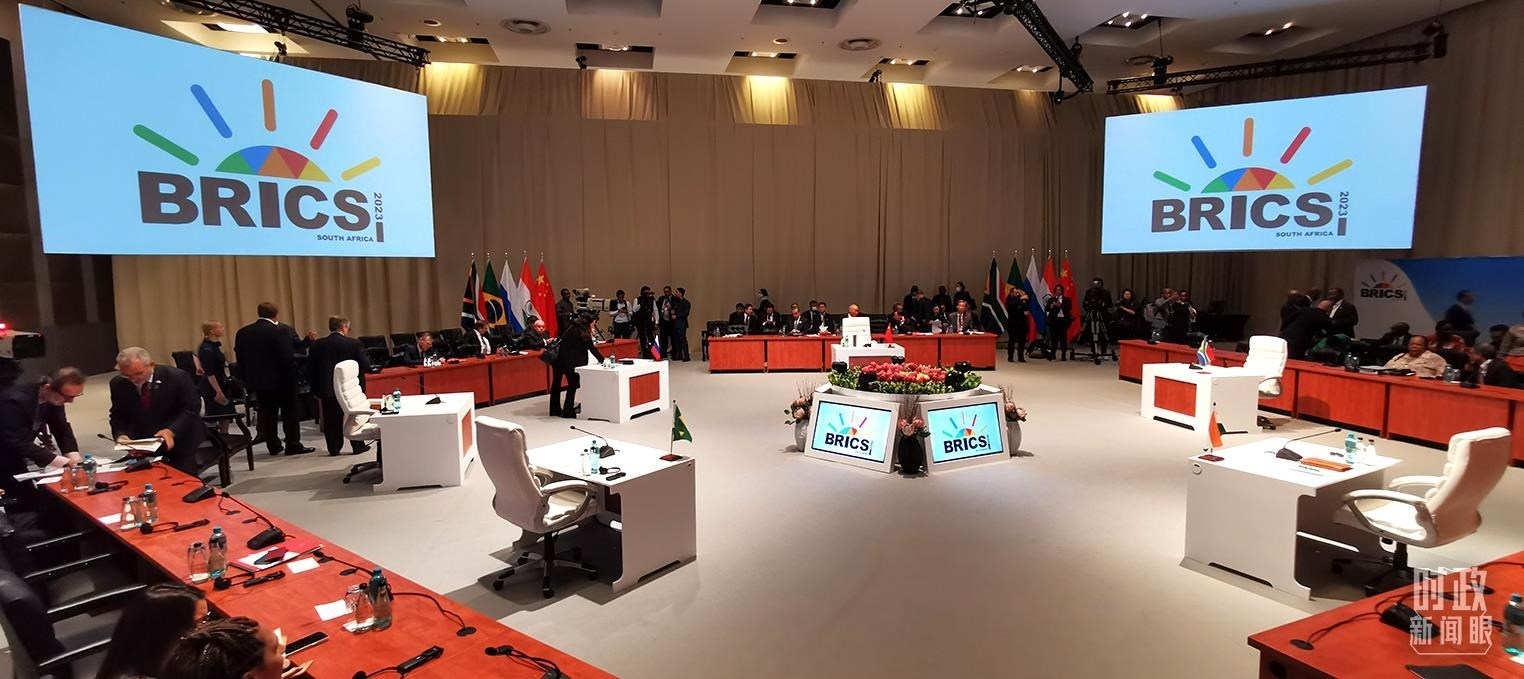 △23日上午，金磚國家領(lǐng)導人第十五次會晤在這里舉行。這是會晤開始前的場景。（總臺央視記者李錚拍攝）