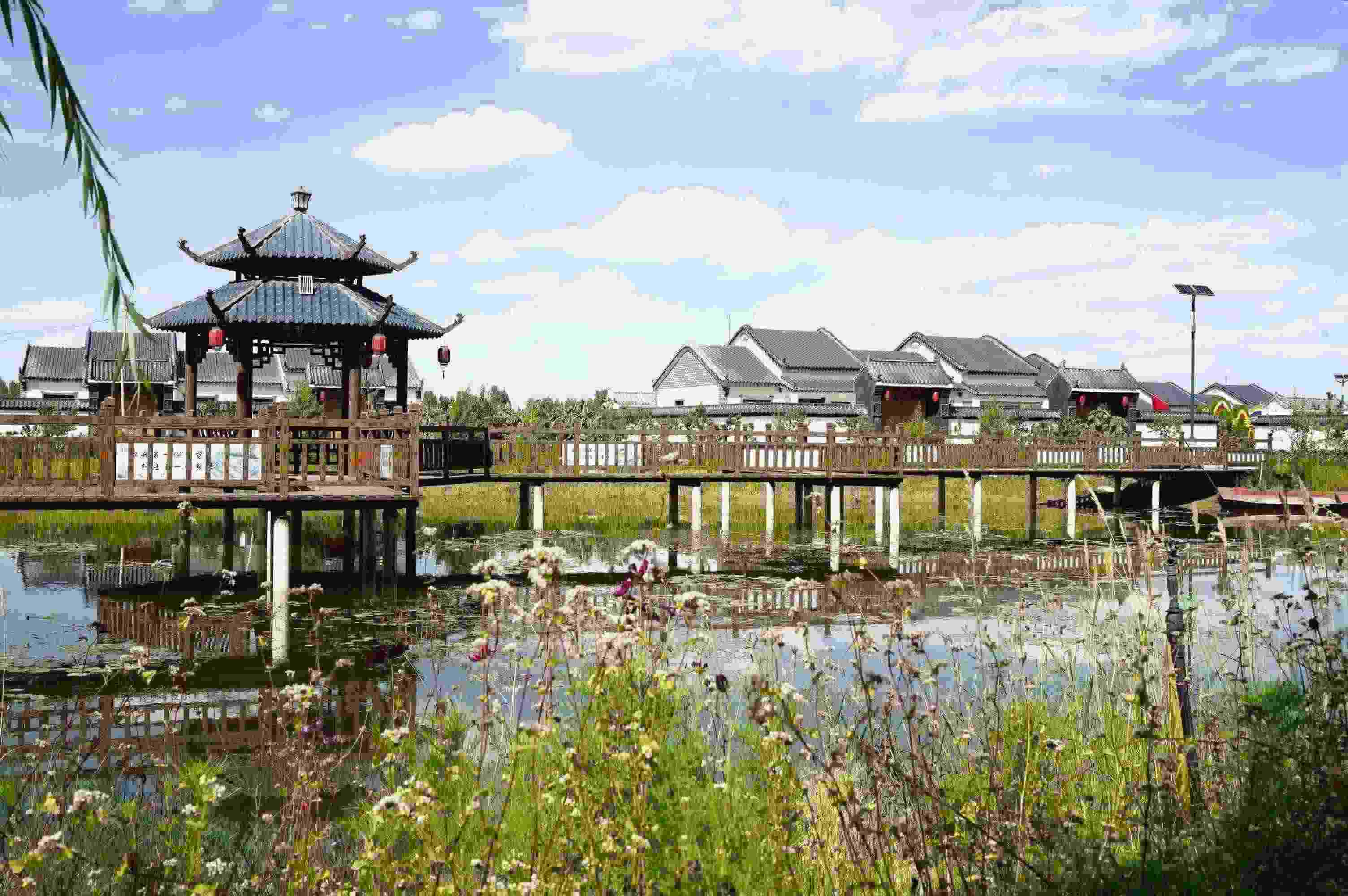 黃家堡村，筑夢新居。張文博攝