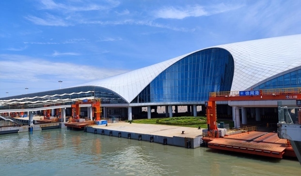 徐聞港樞紐大樓。人民網 樸馨語攝