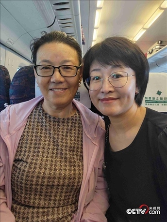 （呼群、寶力母女 受訪者供圖）