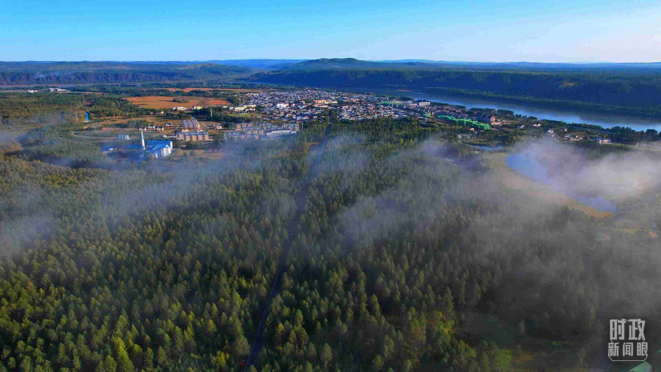 △薄霧籠罩的漠河林場。（總臺央視記者范凱拍攝）