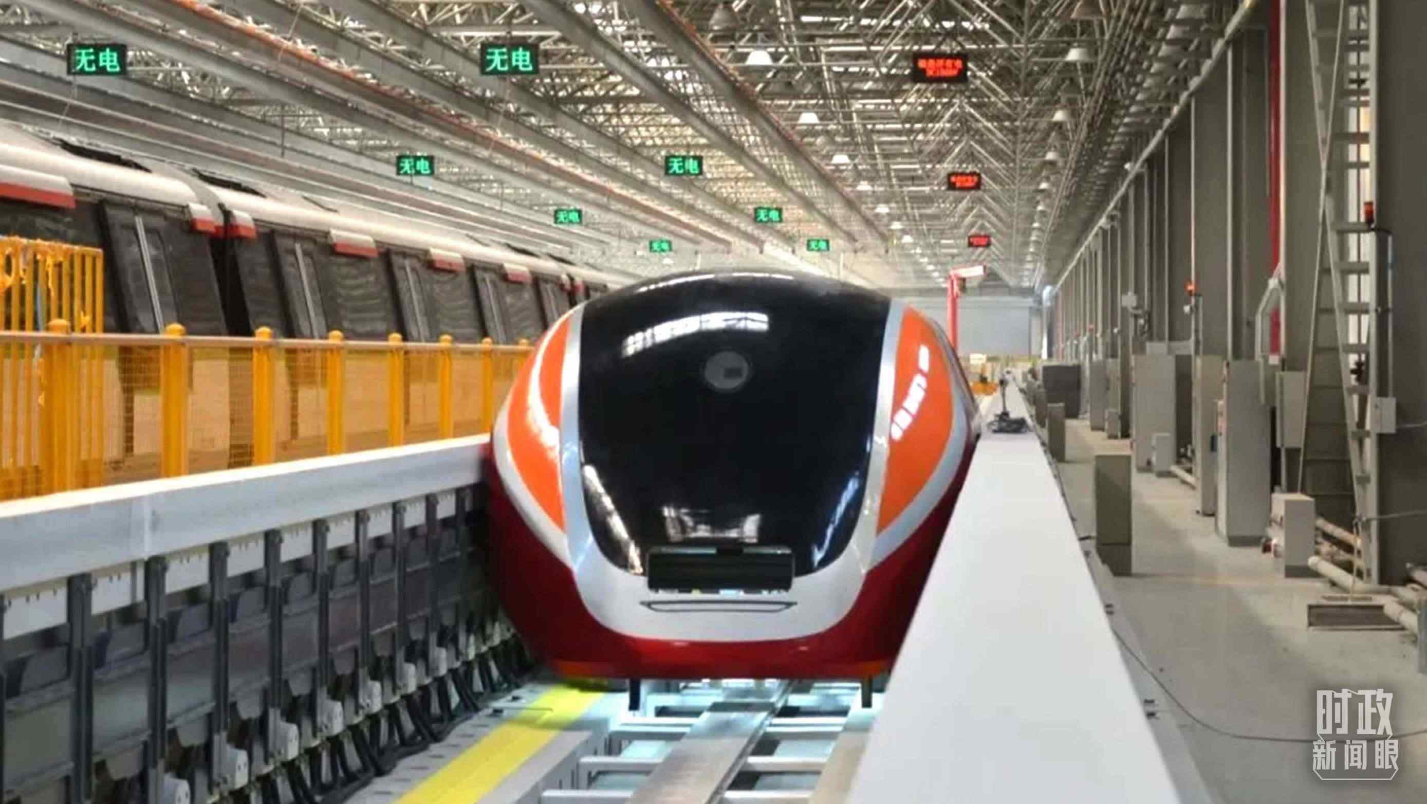 △3月31日，由中國中車自主研制的國內(nèi)首套高溫超導(dǎo)電動懸浮全要素試驗(yàn)系統(tǒng)完成首次懸浮運(yùn)行。（圖/中車齊齊哈爾車輛有限公司）