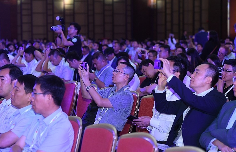 2023數(shù)字經(jīng)濟(jì)峰會(huì)·城市智能升級(jí)主題論壇現(xiàn)場(chǎng)。人民網(wǎng)記者 翁奇羽攝