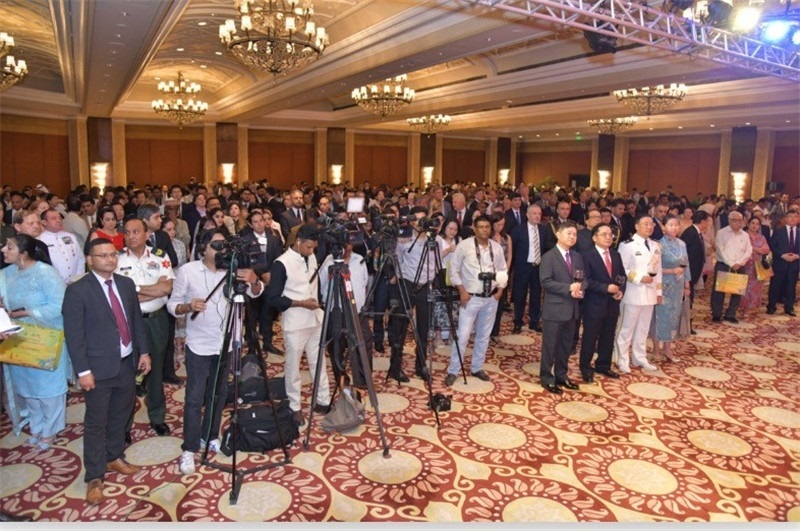 印度各界人士，各國駐印使節(jié)及外交官，中資企業(yè)、留學(xué)生和華僑華人等700余人出席招待會活動現(xiàn)場。中國駐印度大使館供圖