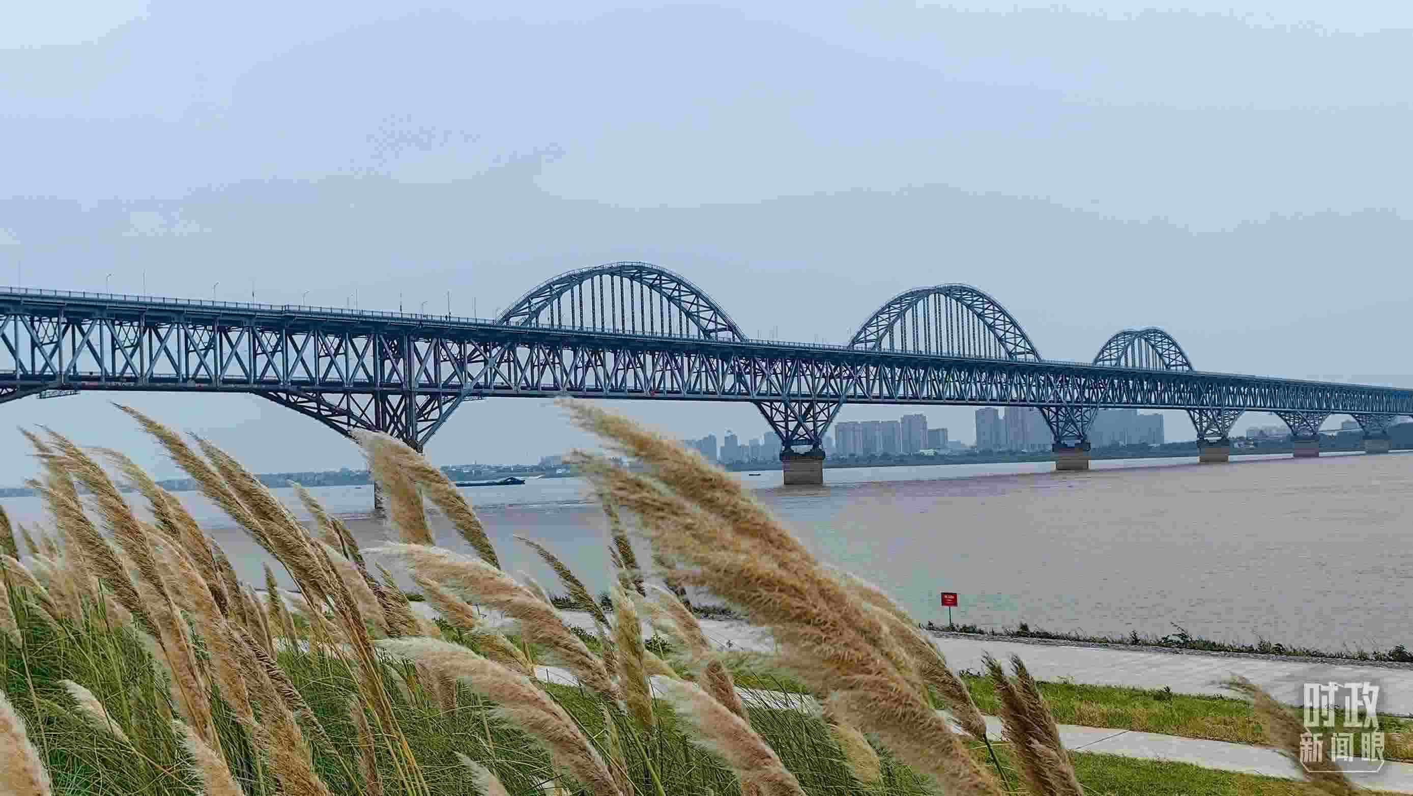 △長(zhǎng)江國(guó)家文化公園九江城區(qū)段。（總臺(tái)央視記者段德文拍攝）