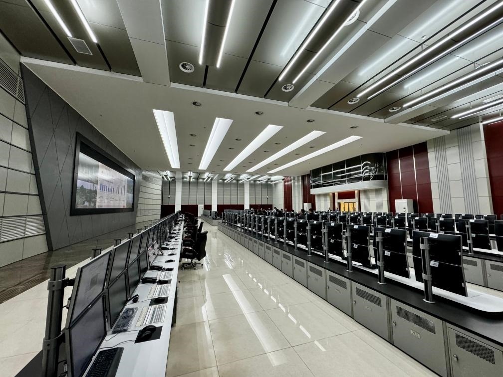 近日拍攝的公司管控中心。新華社記者 胡晨歡 攝