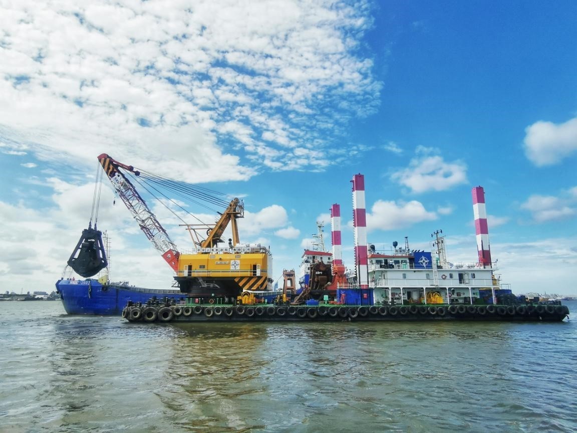 烏拉圭蒙得維的亞Capurro漁港船塢區(qū)域疏浚工程施工照片。受訪者供圖