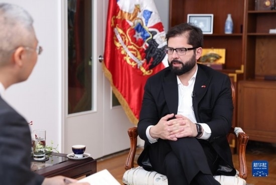 10月17日，智利總統(tǒng)博里奇在北京接受新華社記者專訪。新華社記者 呂帥 攝