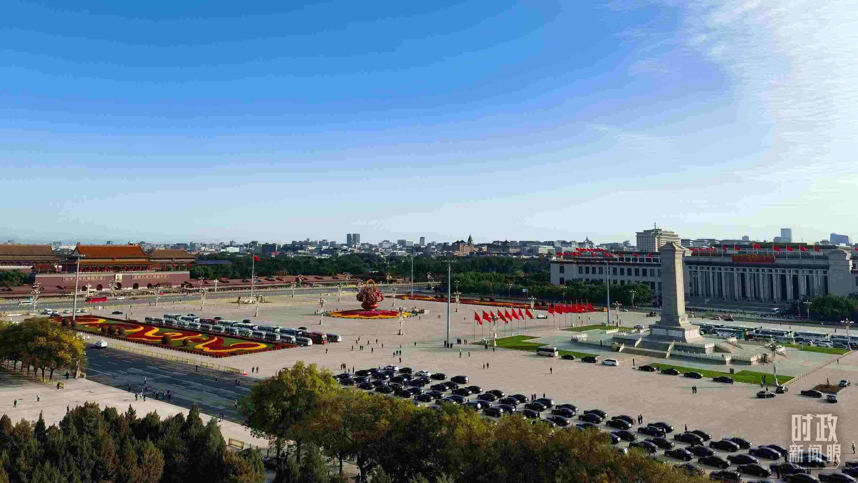 △18日的天安門廣場(chǎng)。（總臺(tái)央視記者周志國(guó)拍攝）