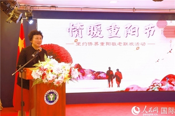 當(dāng)?shù)貢r(shí)間10月23日，國(guó)務(wù)院僑務(wù)辦公室主任陳旭（中）在巴西里約熱內(nèi)盧出席國(guó)務(wù)院僑辦代表團(tuán)與里約僑界座談會(huì)。 王天聰 攝