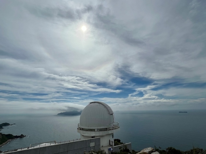 天文樓太陽望遠(yuǎn)鏡圓頂。人民網(wǎng)高清揚攝