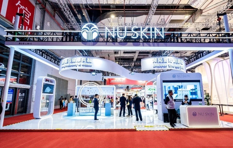 如新展臺。人民網(wǎng)記者 許維娜攝