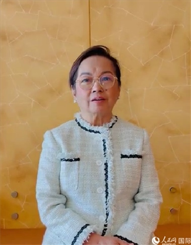 菲律賓前總統(tǒng)阿羅約通過(guò)視頻發(fā)表致辭。人民網(wǎng)記者樊帆 攝