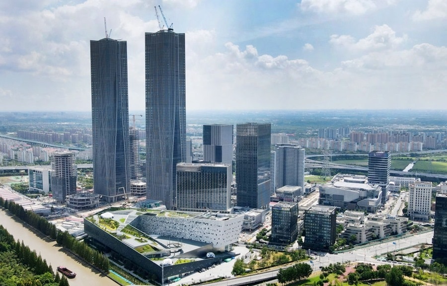 位于上海浦東新區(qū)的張江科學(xué)會(huì)堂（前）（2023年9月10日攝，無(wú)人機(jī)照片）。