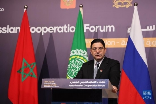 12月20日，在摩洛哥南部城市馬拉喀什舉行的第六屆阿拉伯-俄羅斯合作論壇主議程結(jié)束后，摩洛哥外交大臣布里達(dá)在記者會(huì)上講話(huà)。新華社記者霍晶攝