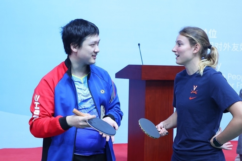 資訊有故事︱美國弗吉尼亞大學(xué)乒乓球代表團(tuán)訪華：重走乒乓路 一起向未來