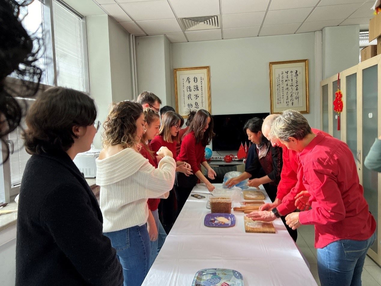 餃子工作坊現(xiàn)場。中東技術(shù)大學(xué)孔院供圖