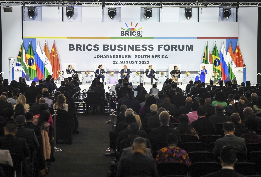 這是2023年8月22日在南非約翰內(nèi)斯堡拍攝的金磚國家工商論壇現(xiàn)場。新華社記者 李亞輝 攝