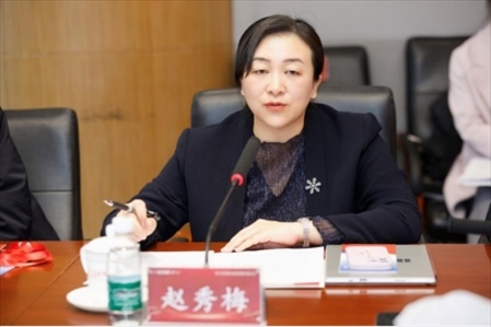 人民網(wǎng)輿情數(shù)據(jù)中心主任、人民在線總經(jīng)理趙秀梅發(fā)言