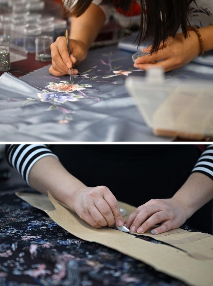 拼版照片：上圖為老美華定制車間的制衣師傅在面料上貼鉆；下圖為老美華定制車間的制衣師傅在面料上劃線（2023年12月8日攝）。天津老美華始創(chuàng)于1911年，歷史上以“千層底”布鞋聞名，是享譽津門的“中華老字號”。新華社記者 李然 攝