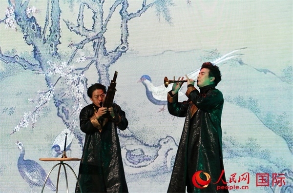 嗩吶表演《百鳥朝鳳》。人民網(wǎng) 許可攝