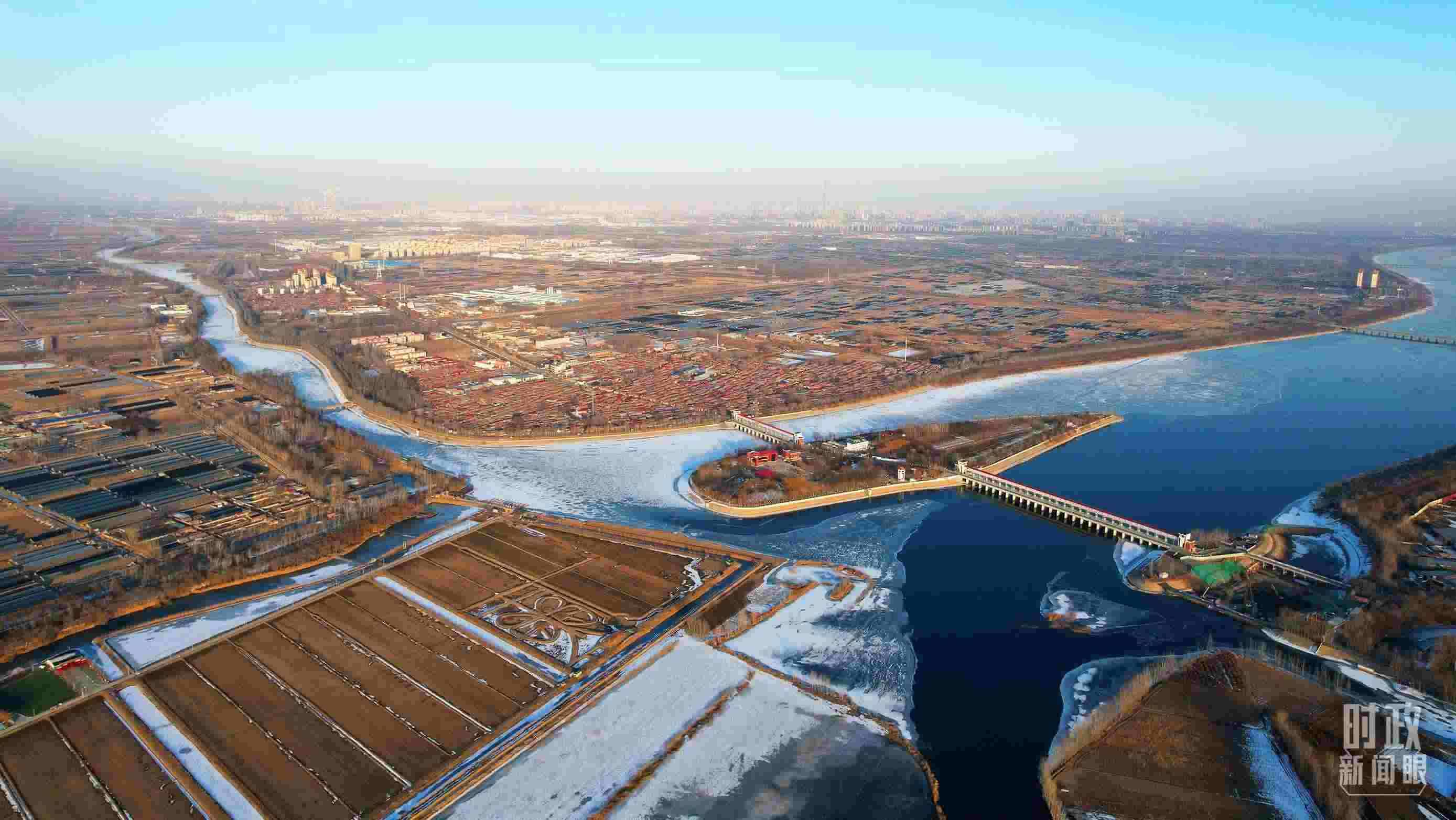 △俯瞰第六埠村。（總臺(tái)央視記者范凱拍攝）