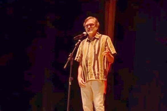 累西腓市政府代表、文化局長梅洛在活動中致辭。中國駐累西腓總領(lǐng)館供圖