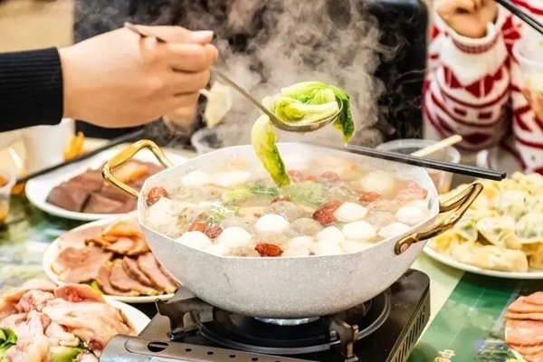 華南理工大學(xué)推出火鍋年夜飯。校方供圖