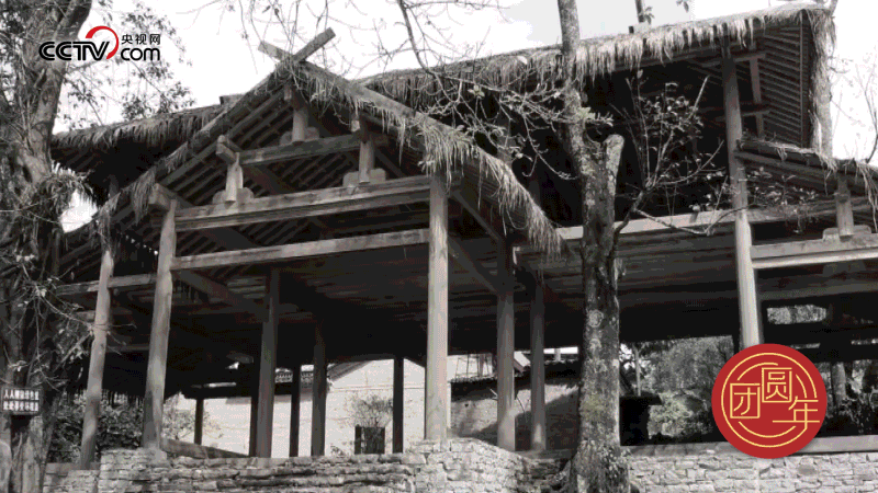 △ 云南省騰沖市清水鄉(xiāng)三家村的司莫拉佤族村曾經(jīng)是貧困村，隨著國(guó)家脫貧攻堅(jiān)、鄉(xiāng)村振興的推進(jìn)，這個(gè)小村寨舊貌換新顏，變成了名副其實(shí)的美麗鄉(xiāng)村。