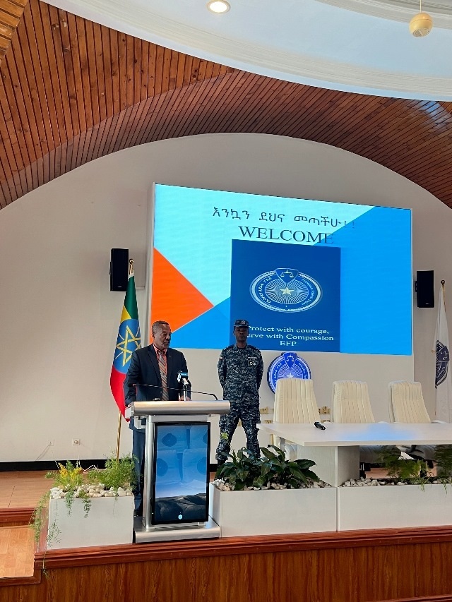 圖為埃塞警察大學(xué)校長(zhǎng)梅斯芬·阿貝貝致辭。亞的斯亞貝巴大學(xué)孔子學(xué)院供圖