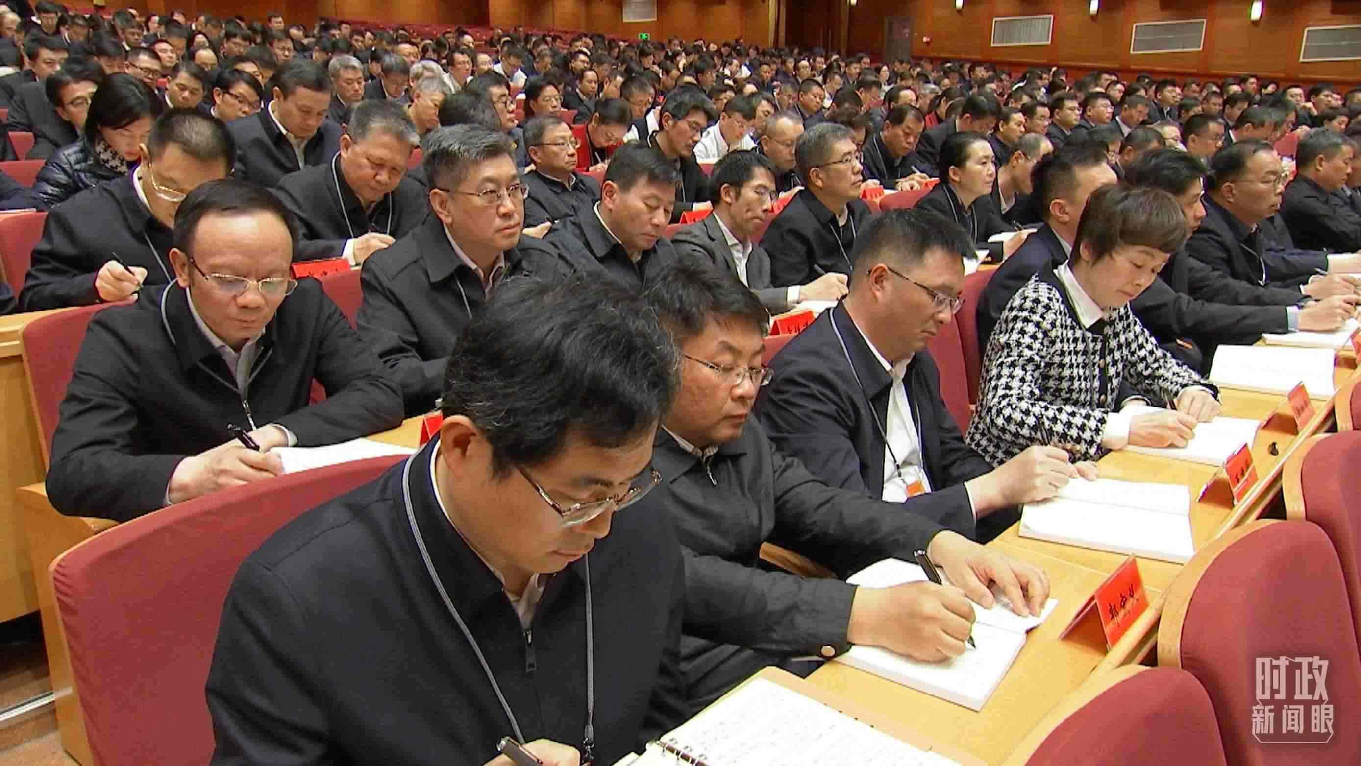 △中青年干部培訓(xùn)班開(kāi)班式現(xiàn)場(chǎng)。