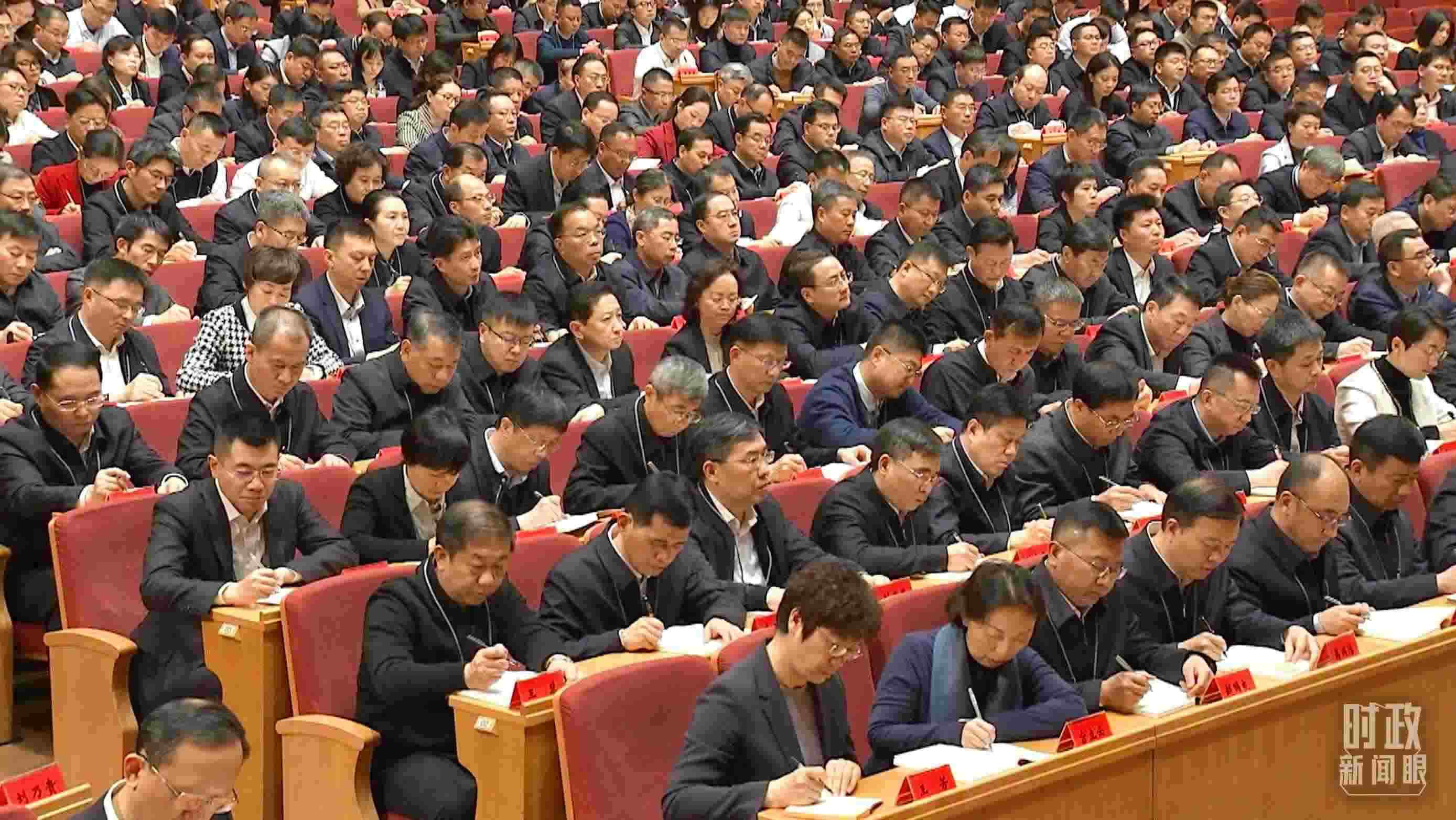 △中青年干部培訓(xùn)班開(kāi)班式現(xiàn)場(chǎng)。