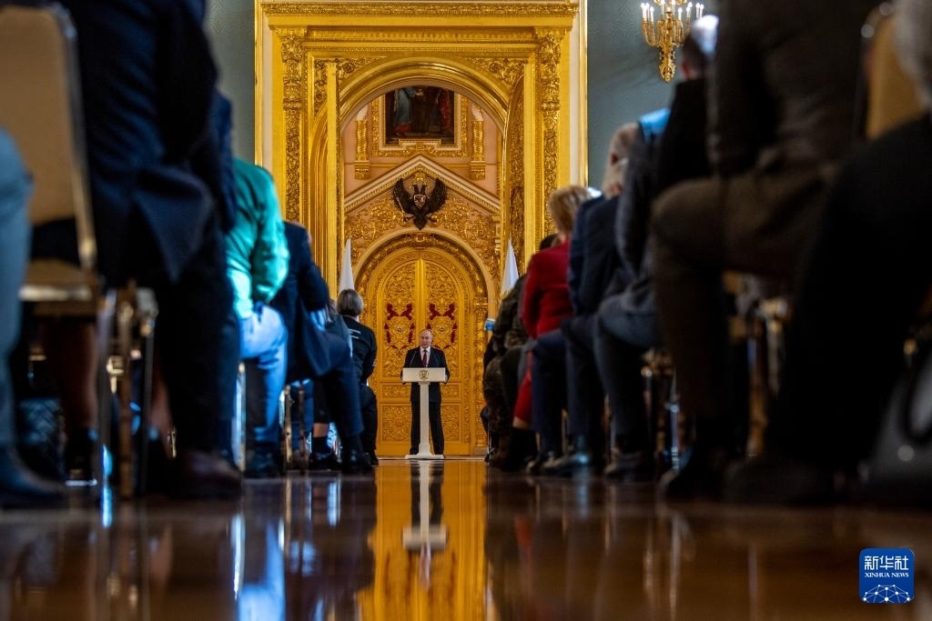 3月20日，俄羅斯總統(tǒng)普京在莫斯科克里姆林宮與其競選團隊代表舉行見面會。新華社記者 曹陽 攝