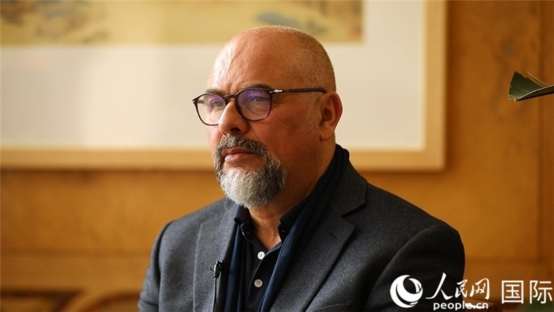 意大利陶瓷城市協(xié)會副會長保羅·馬賽蒂接受人民網(wǎng)專訪。人民網(wǎng) 劉動攝