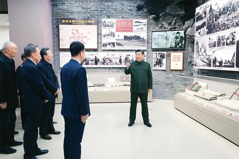 2024年2月1日至2日，中共中央總書記、國家主席、中央軍委主席習(xí)近平來到天津，看望慰問基層干部群眾。這是2日上午，習(xí)近平在平津戰(zhàn)役紀念館考察。 新華社記者 鞠鵬/攝