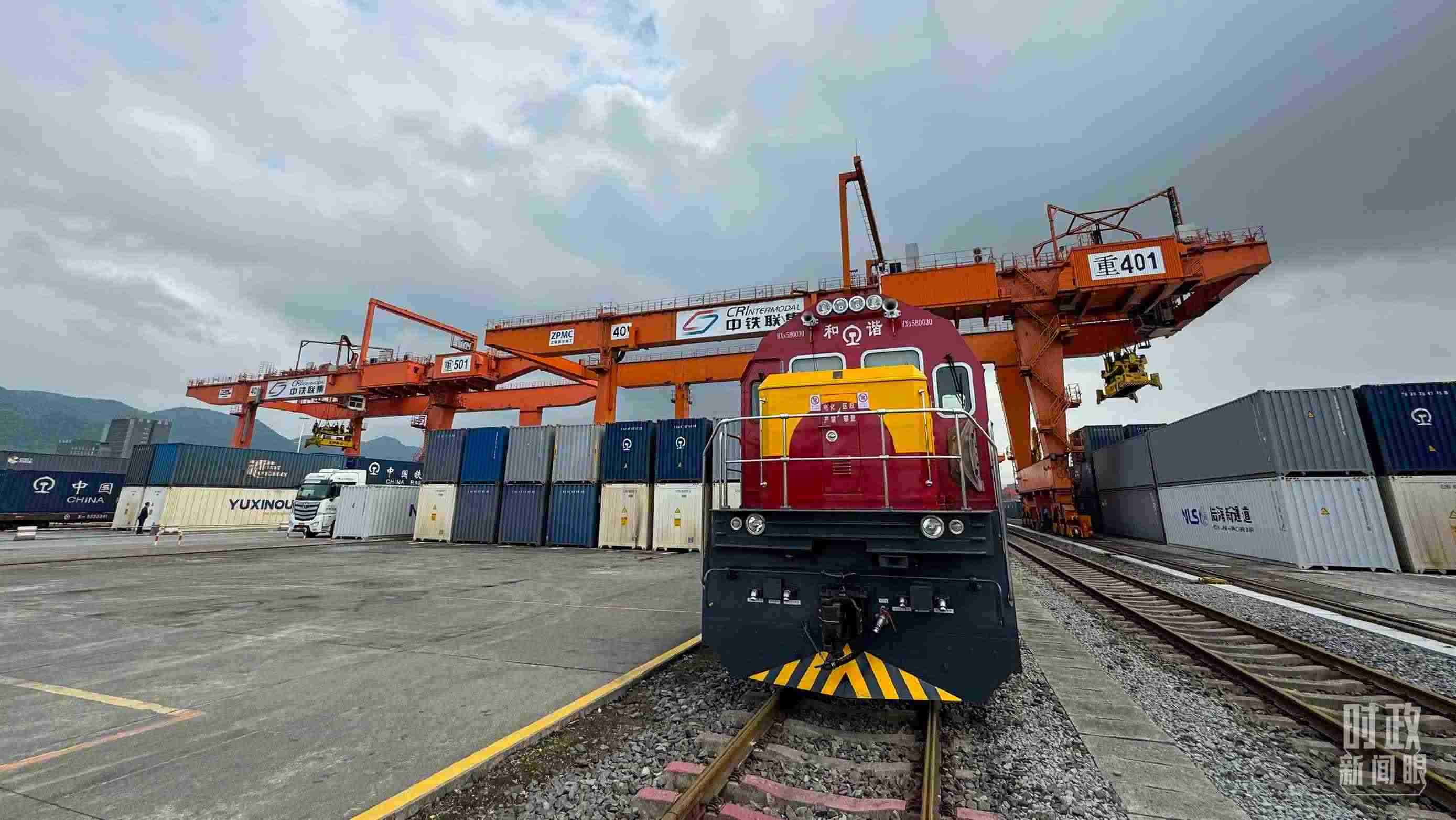 △重慶國際物流樞紐園區(qū)。（總臺央視記者許永松拍攝）