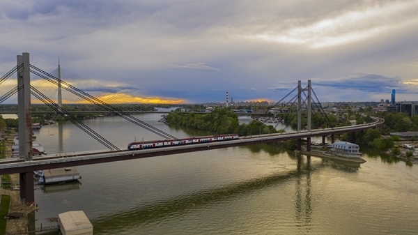 匈塞鐵路塞爾維亞境內。中國鐵路國際有限公司供圖